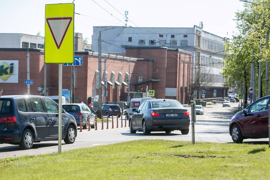 Eismo spūstys prieš Kauno pilies žiedinės sankryžos rekonstrukciją