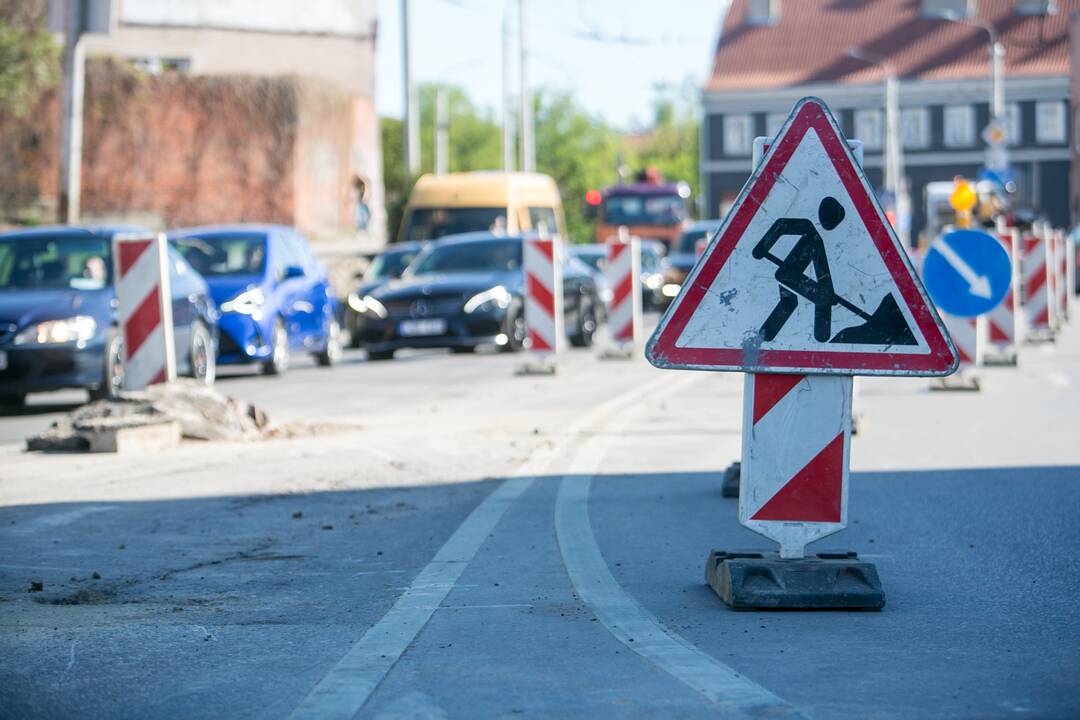 Eismo spūstys prieš Kauno pilies žiedinės sankryžos rekonstrukciją