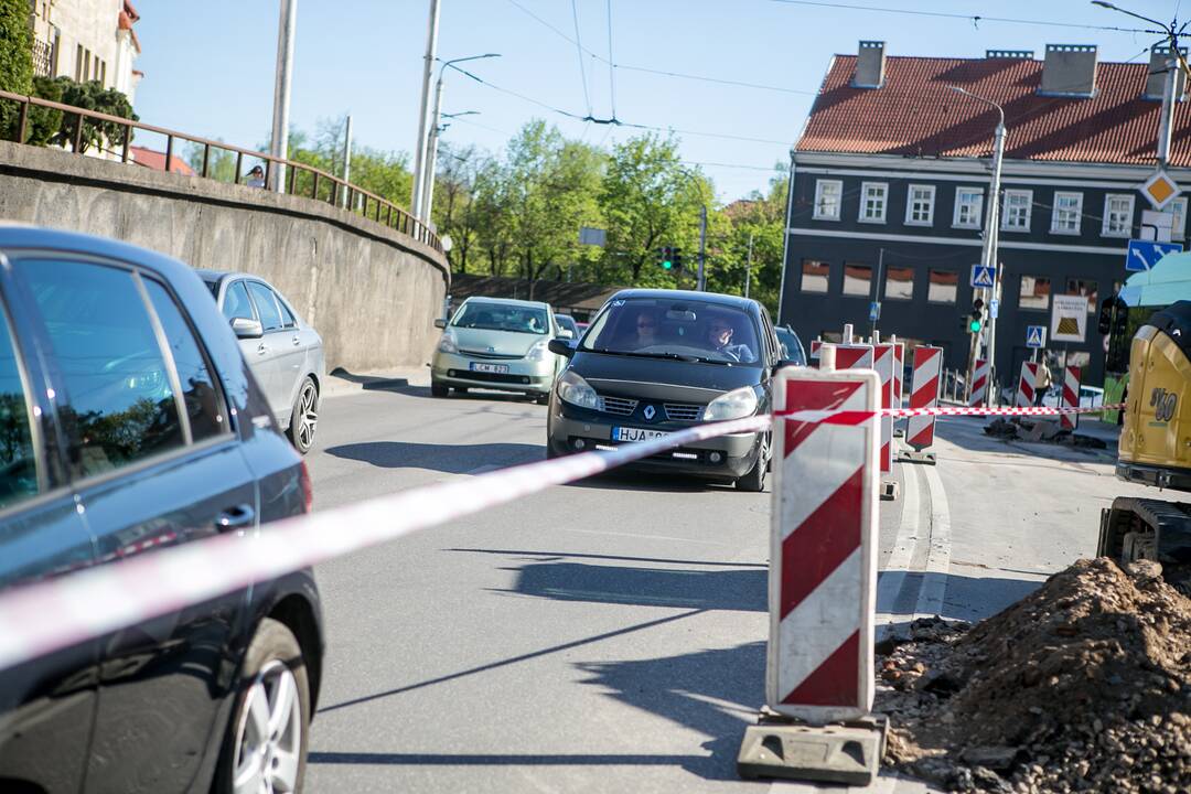 Eismo spūstys prieš Kauno pilies žiedinės sankryžos rekonstrukciją