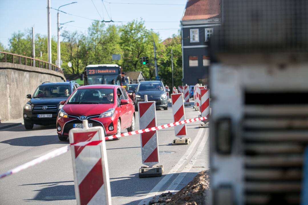 Eismo spūstys prieš Kauno pilies žiedinės sankryžos rekonstrukciją