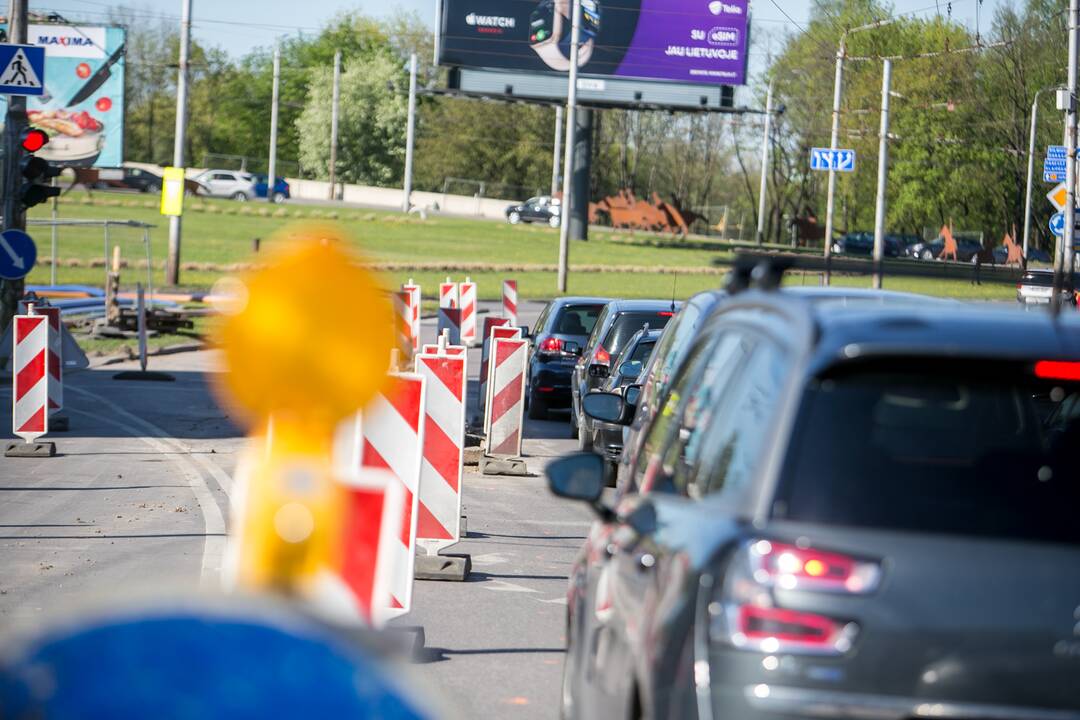 Eismo spūstys prieš Kauno pilies žiedinės sankryžos rekonstrukciją
