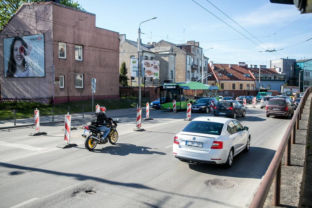 Eismo spūstys prieš Kauno pilies žiedinės sankryžos rekonstrukciją