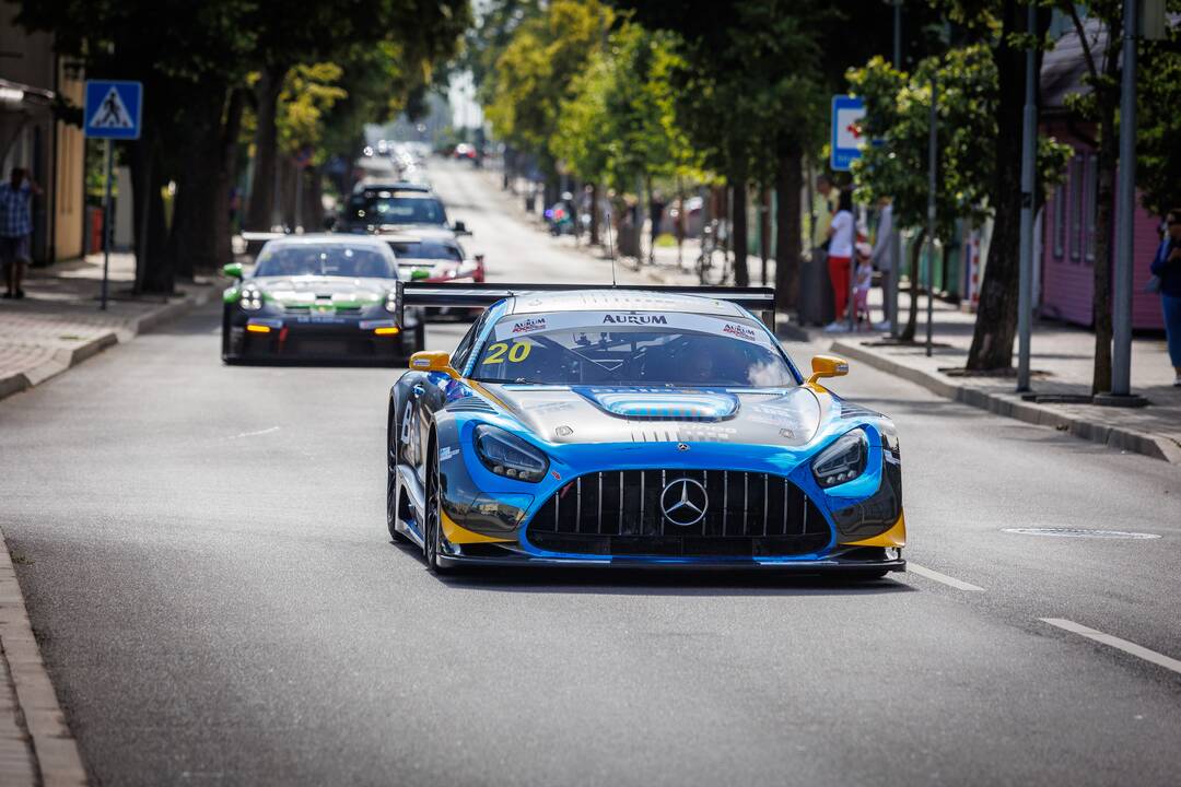 „Aurum 1006 km powered by Hankook“ lenktynių paradas