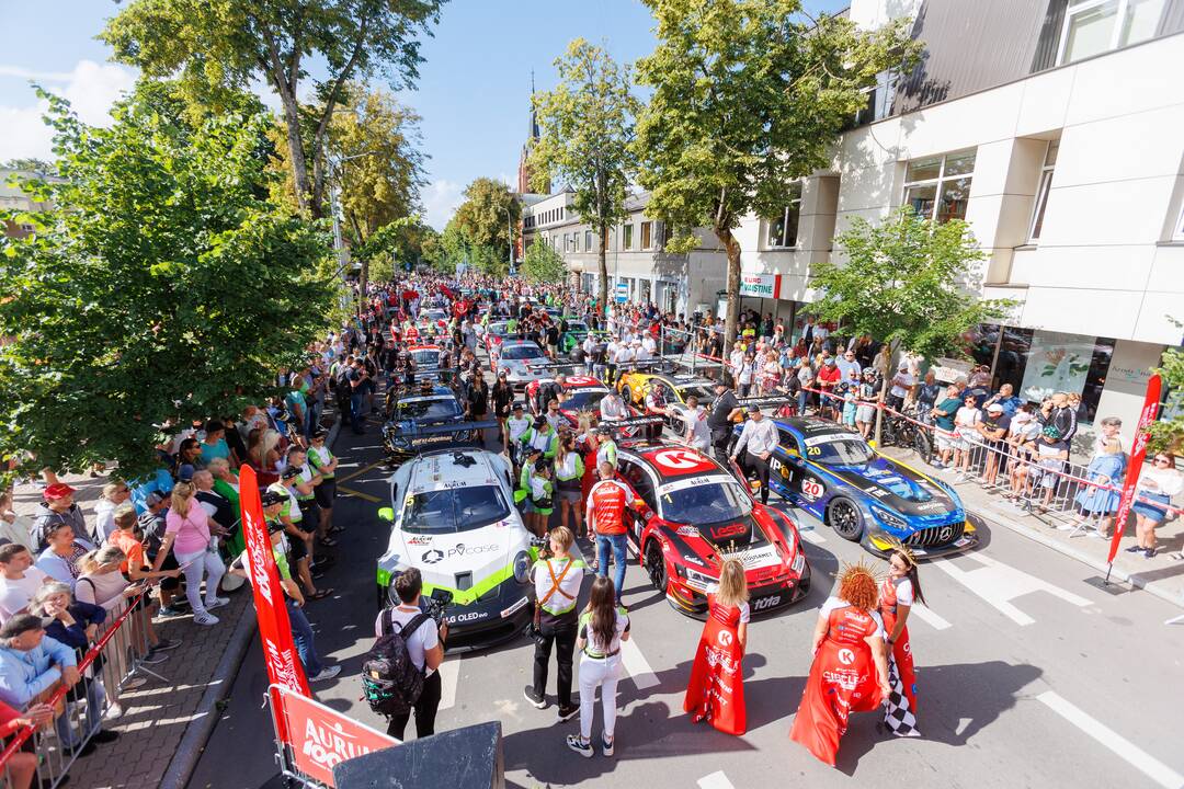 „Aurum 1006 km powered by Hankook“ lenktynių paradas