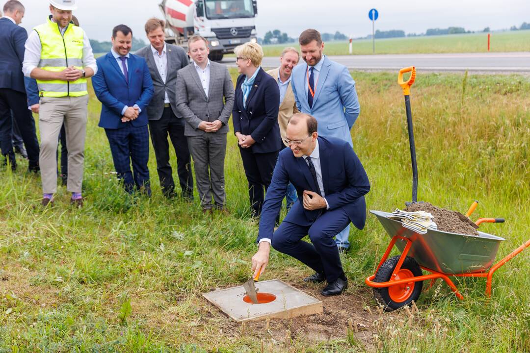 Pradedamas tiesti vienas ilgiausių automagistralės „Via Baltica“ ruožų