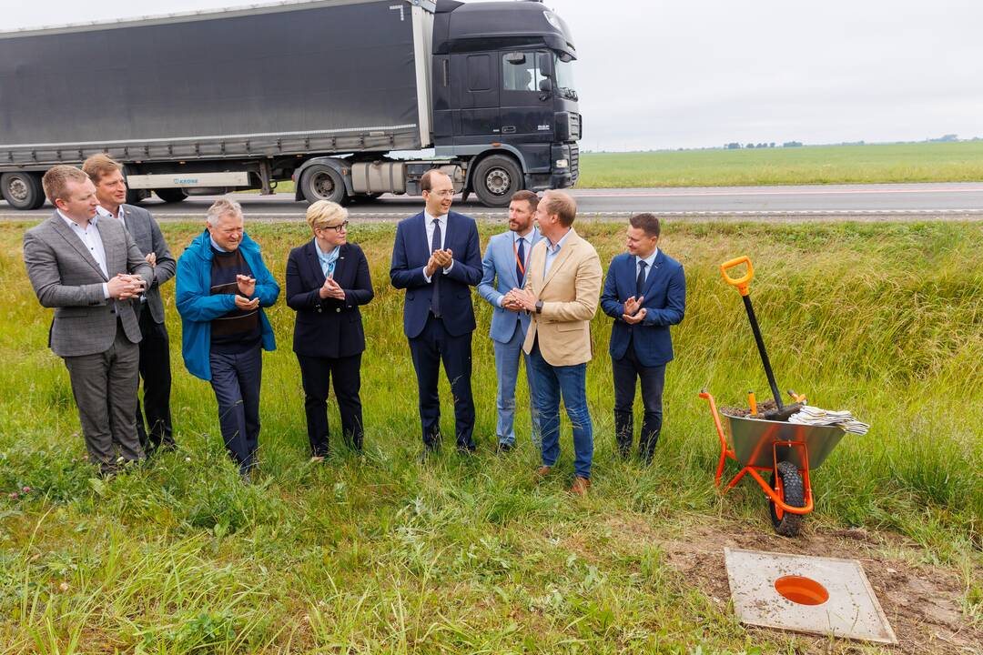 Pradedamas tiesti vienas ilgiausių automagistralės „Via Baltica“ ruožų