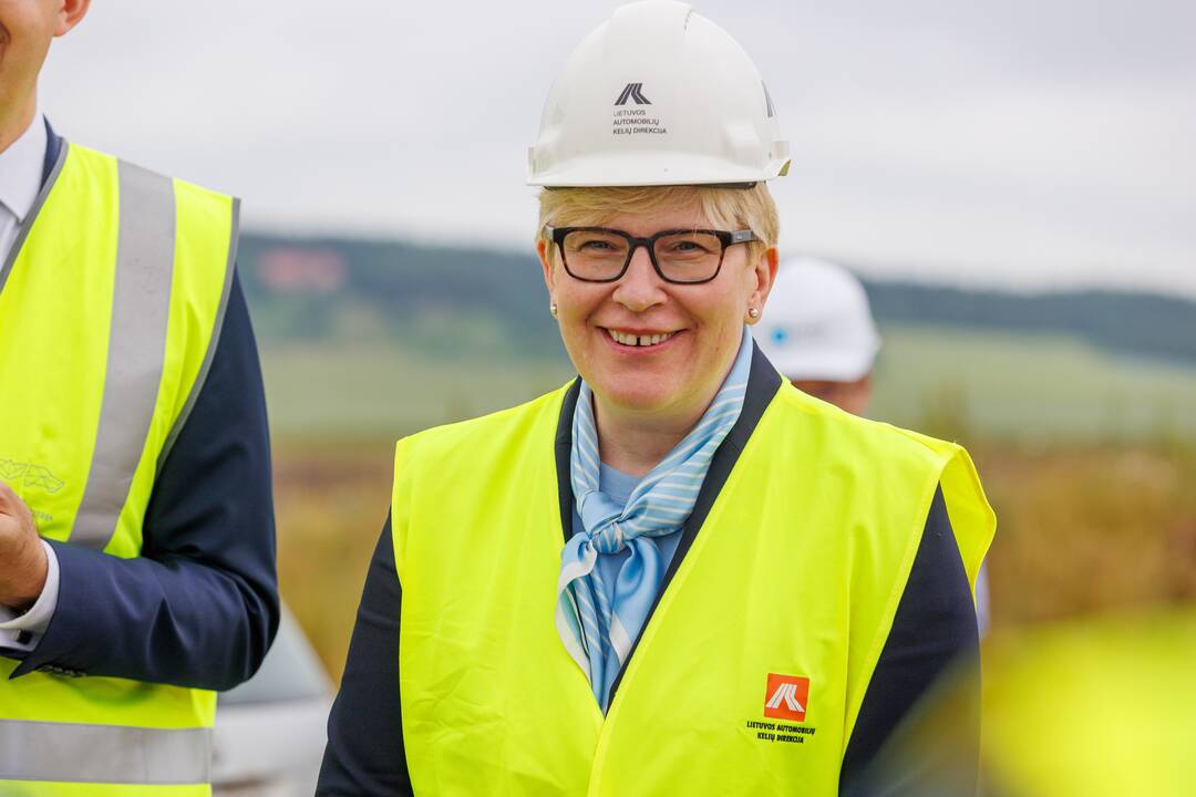 Pradedamas tiesti vienas ilgiausių automagistralės „Via Baltica“ ruožų