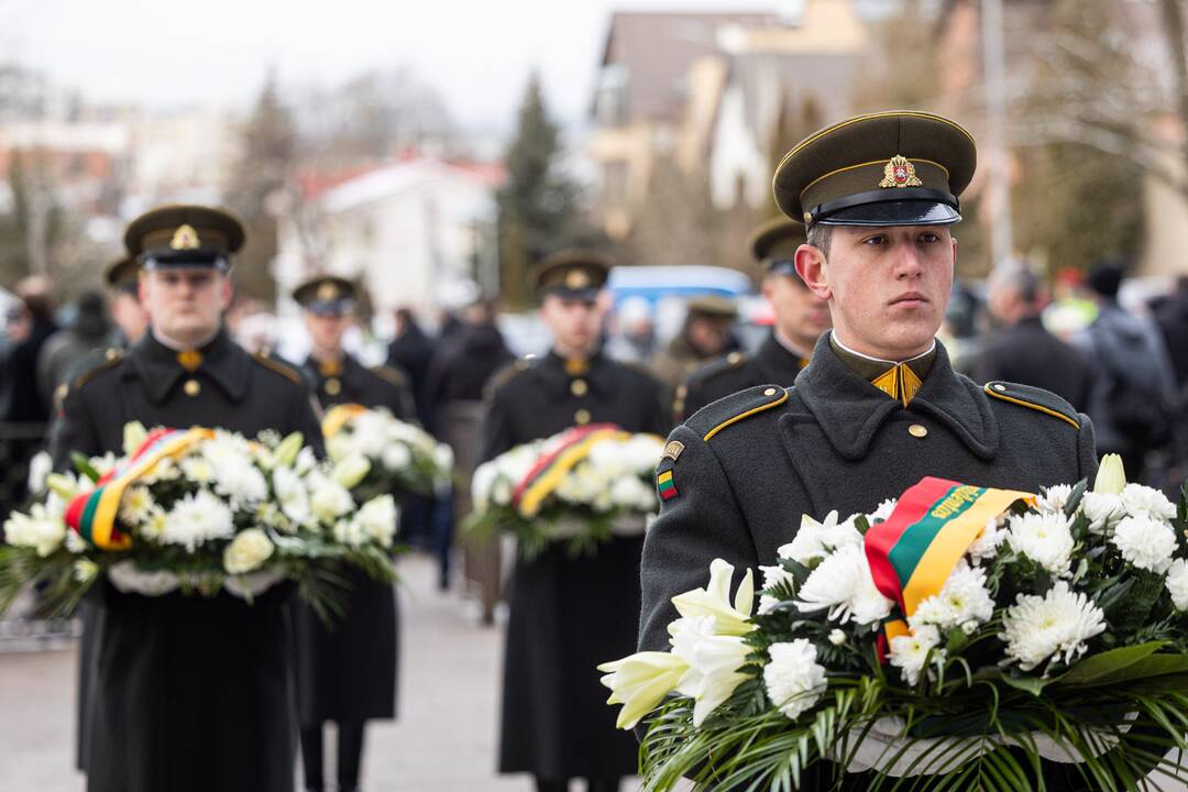 Žuvusiųjų pagerbimo ceremonija Antakalnio kapinėse