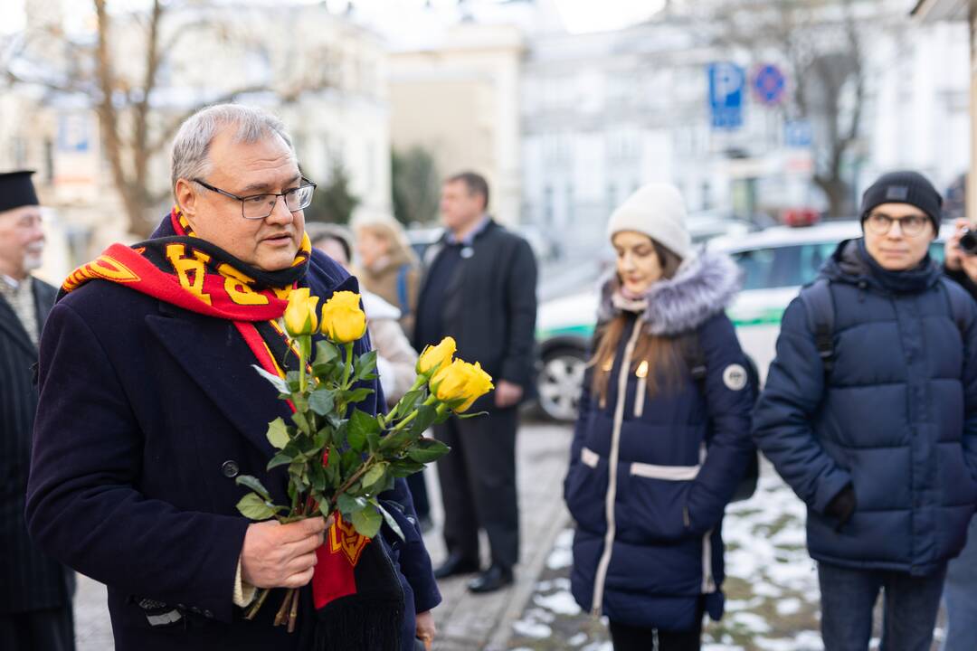 Laisvosios Rusijos forumas prie Ukrainos ambasados surengė solidarumo akciją