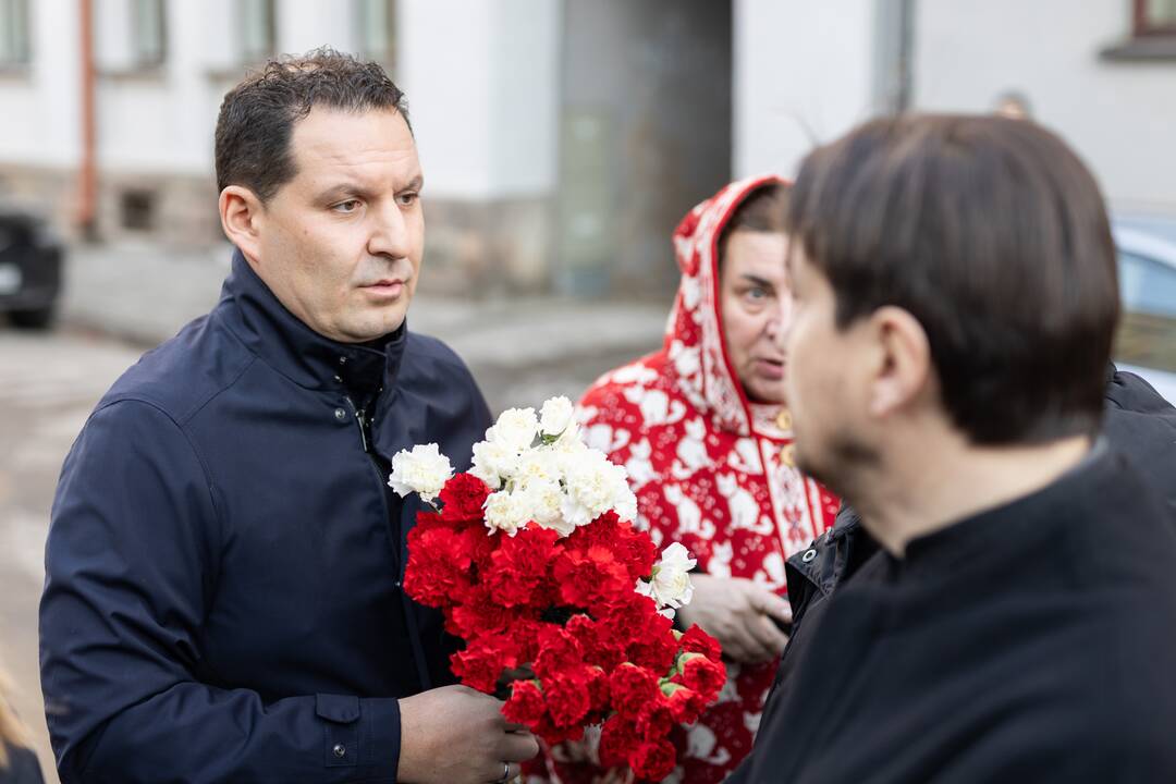 Laisvosios Rusijos forumas prie Ukrainos ambasados surengė solidarumo akciją