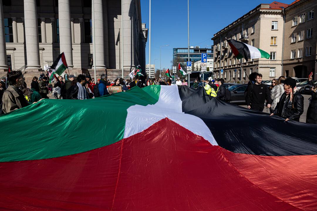 Abejoja, ar dabar yra pats palankiausias laikas pripažinti Palestiną