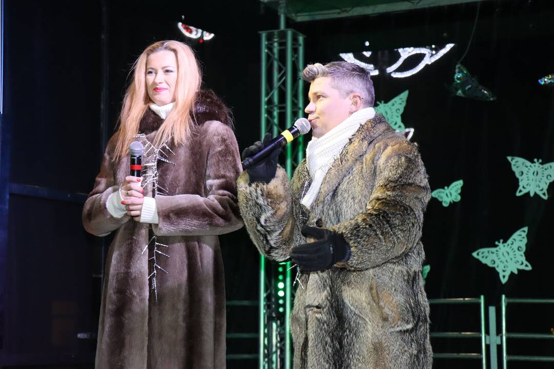 Įžiebta Ignalinos Kalėdų eglė