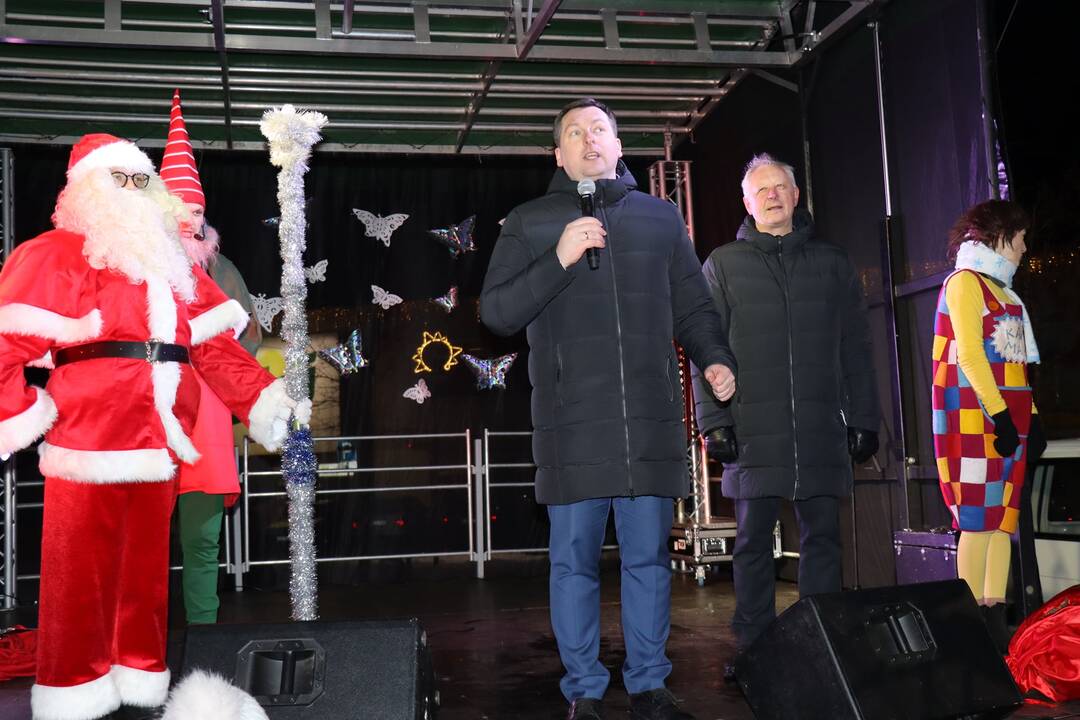 Įžiebta Ignalinos Kalėdų eglė