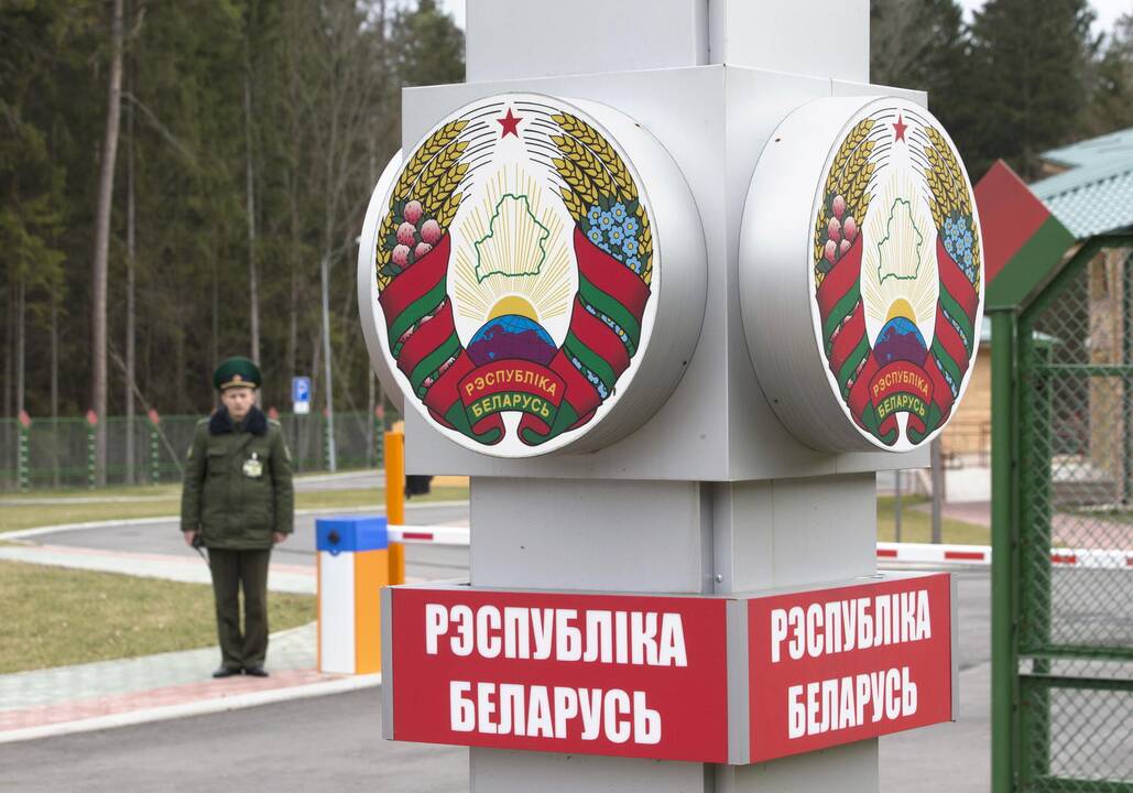 ES ir Baltarusija pasirašė susitarimus dėl vizų