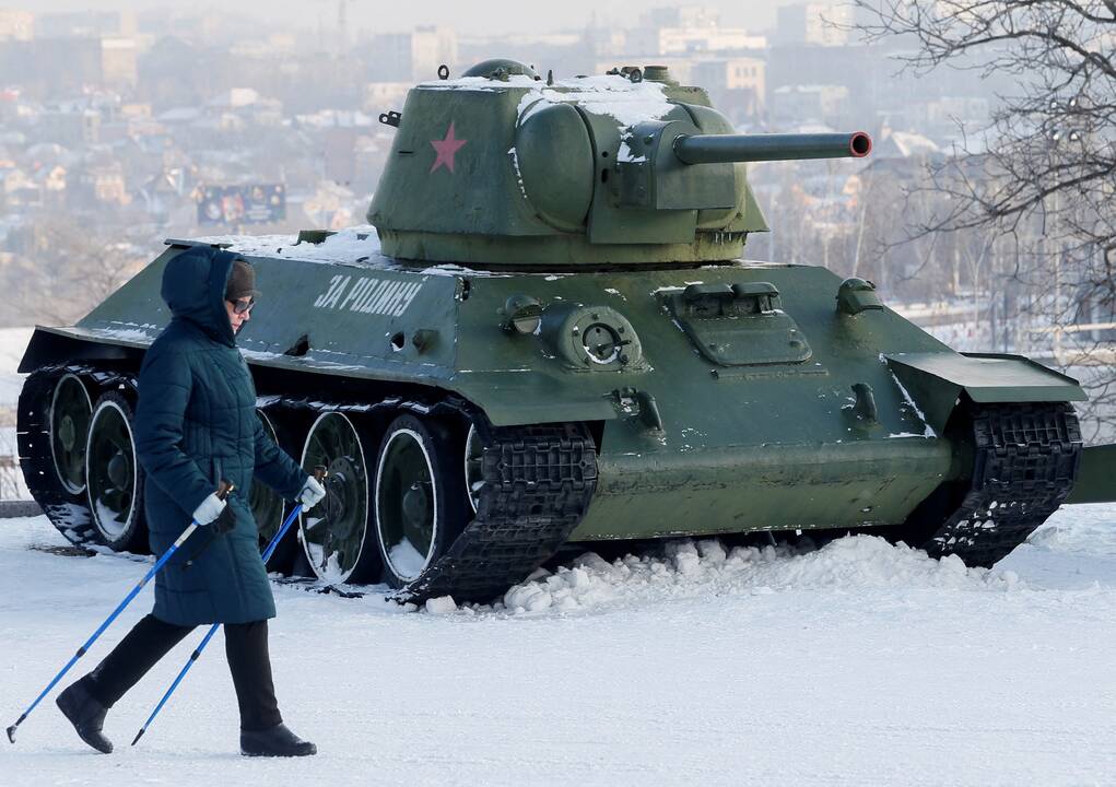 Rusenant seno konflikto žaizdoms, Rytų Ukraina pasitinka naujo karo grėsmę