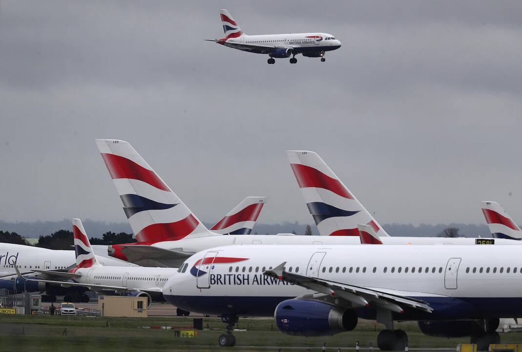 „British Airways“ dėl koronaviruso atleis dalį darbuotojų