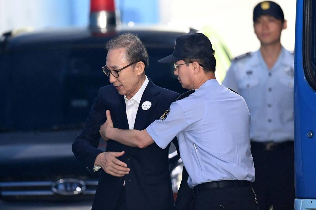 Lee Myung-bakas