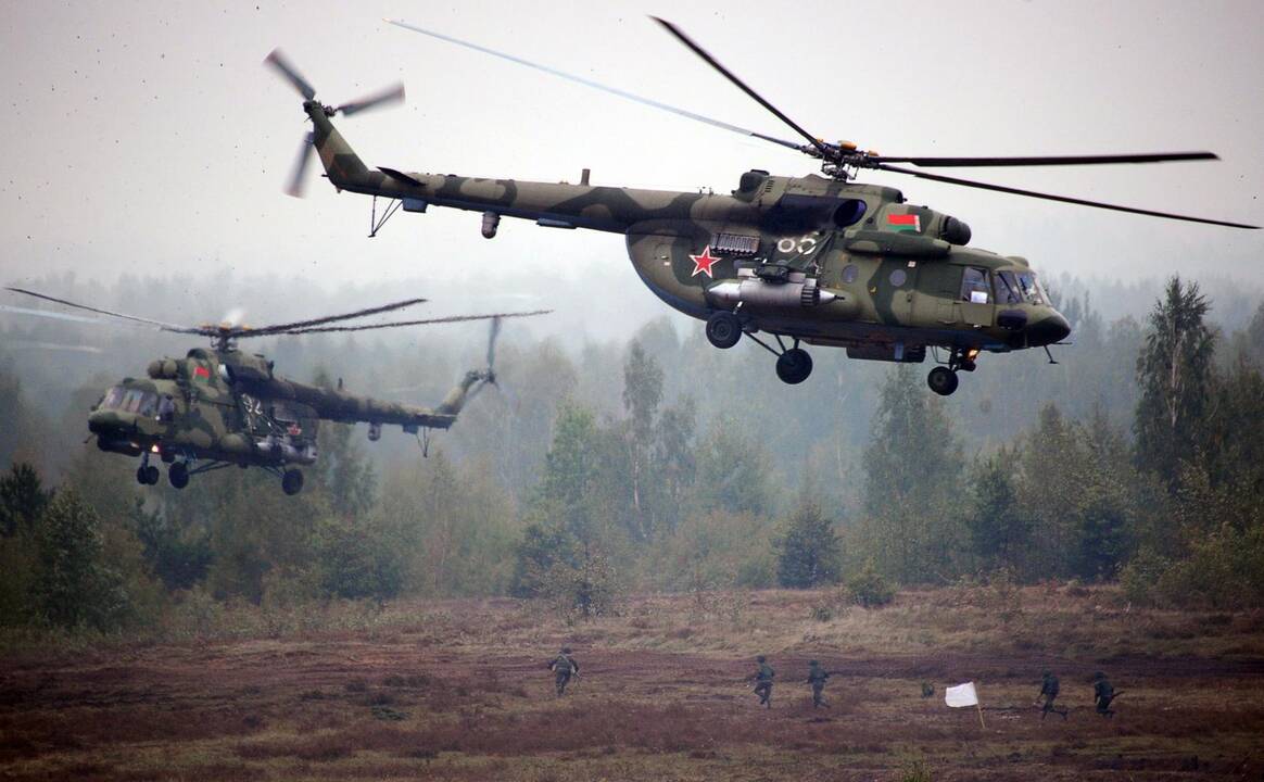 Rusija neigia po "Zapad" pratybų palikusi karius Baltarusijoje