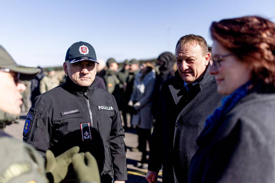 Pristatytas naujas Kaliningrado tranzito stebėjimui skirtas sraigtasparnis