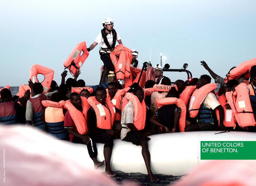 „Benetton“ – kritika dėl reklamų su išgelbėtų migrantų nuotraukomis