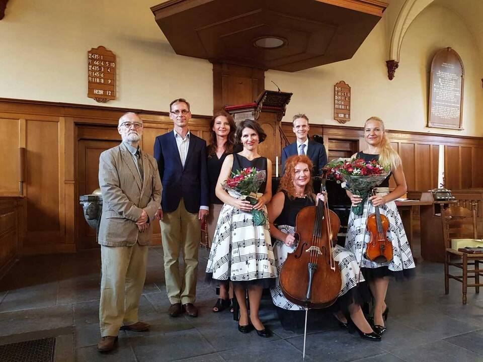 Fortepijoninis trio su J. Visseriu, V. Purliu, jo žmona, B. Reitsma (iš kairės)