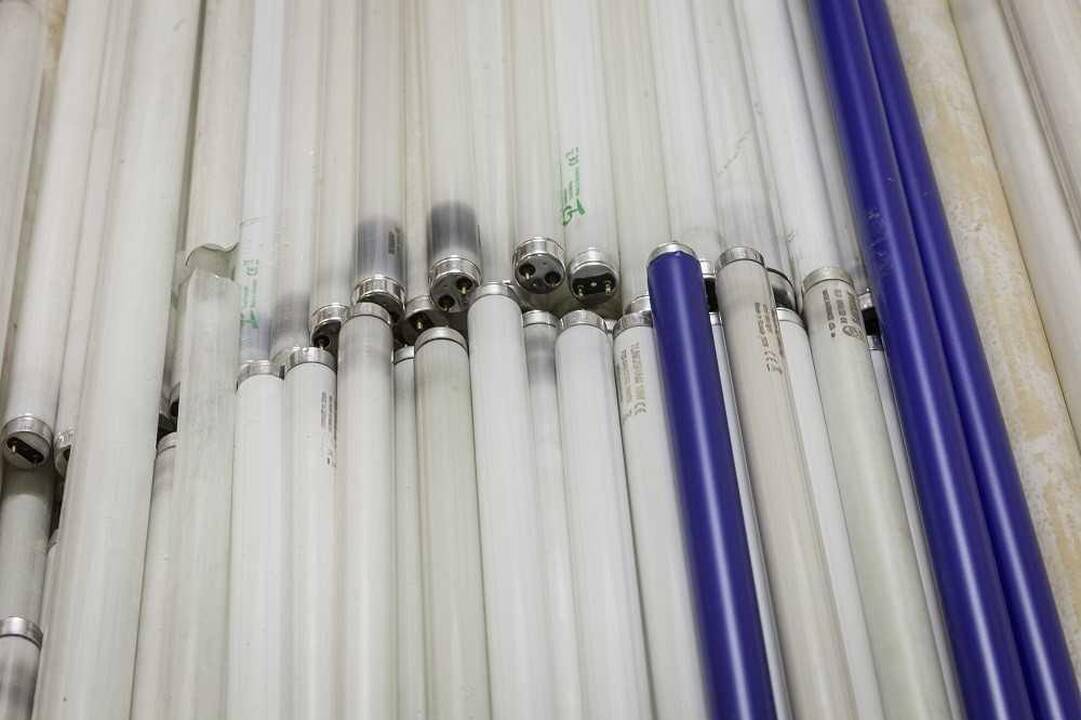 Perdegusios elektros lemputės – pavojingos atliekos