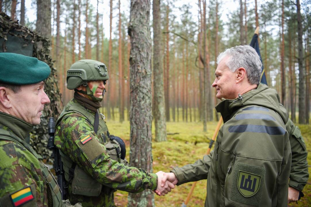 Prezidentas lankėsi Pabradės poligone
