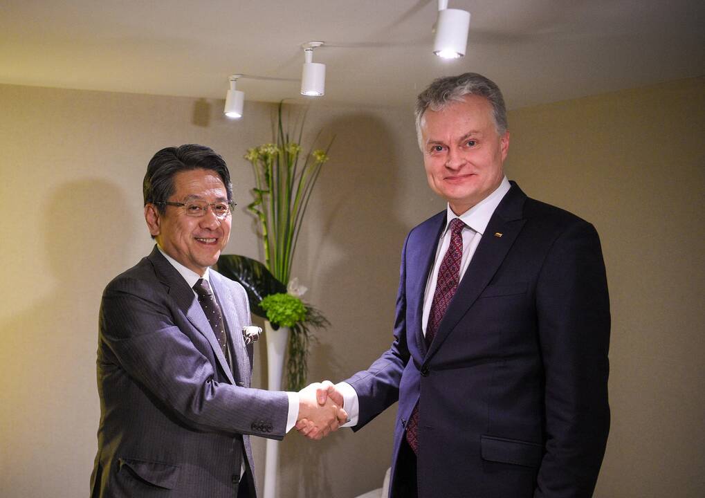 Tadašis Maeda (kairėje) ir Gitanas Nausėda