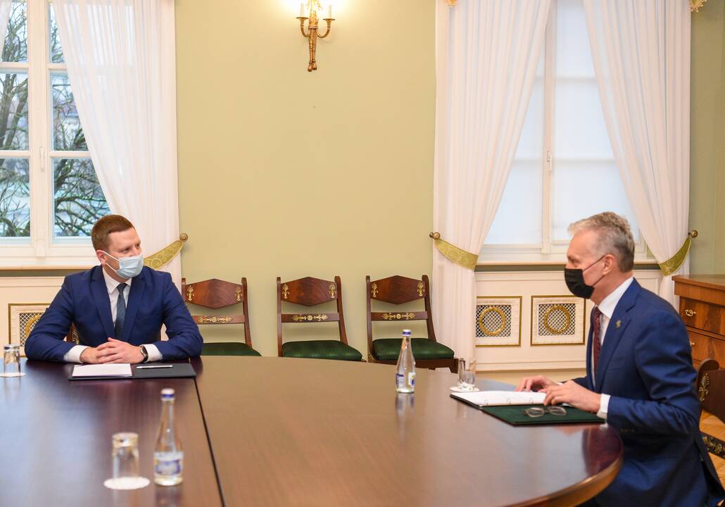 Prezidentas susitiko su S. Kairiu