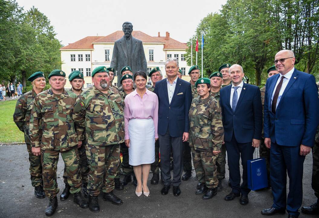 G. Nausėda atidengė A. Smetonos paminklą