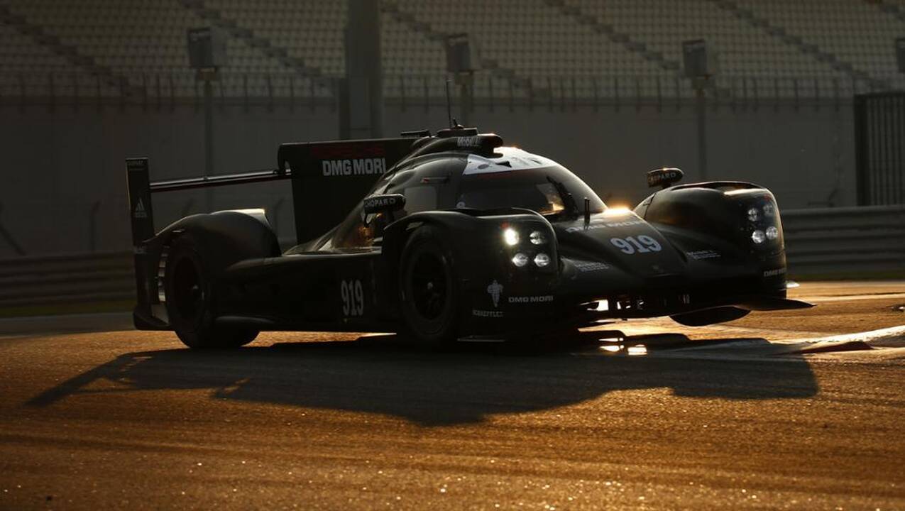 „Porsche“ keturių cilindrų modelis – lenktynių nugalėtojas