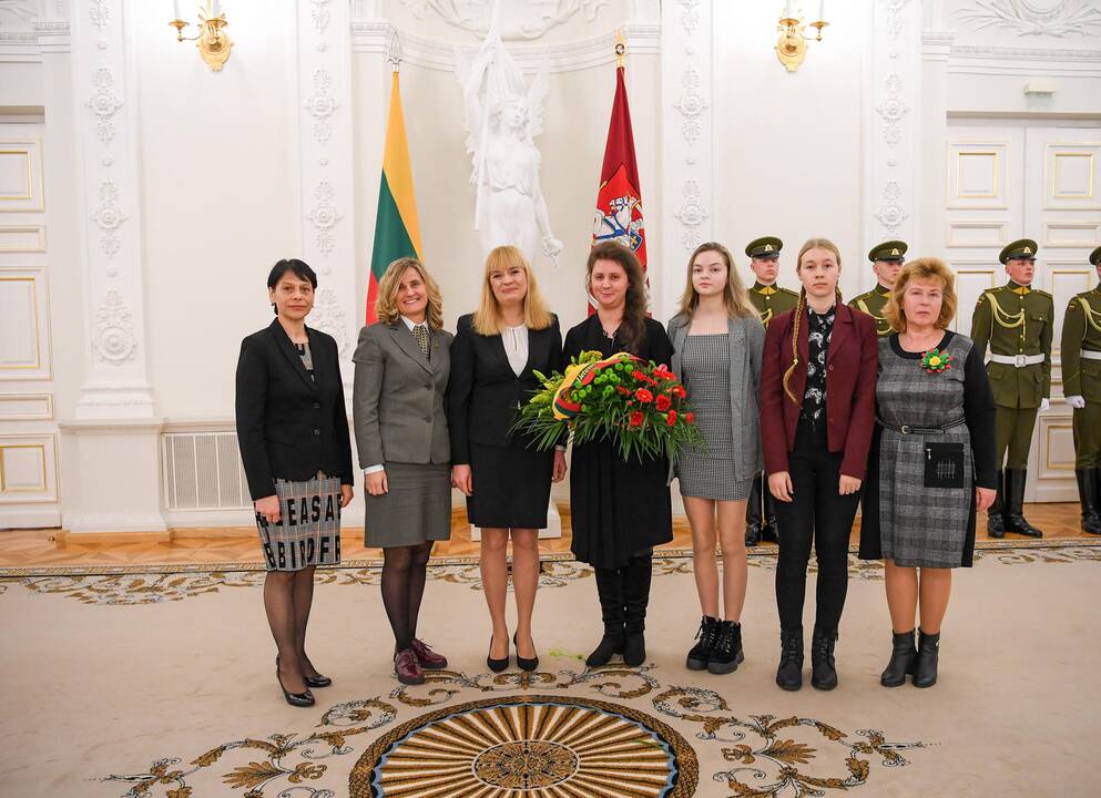 Prezidentūroje pagerbti Vasario 16-osios akto signatarai
