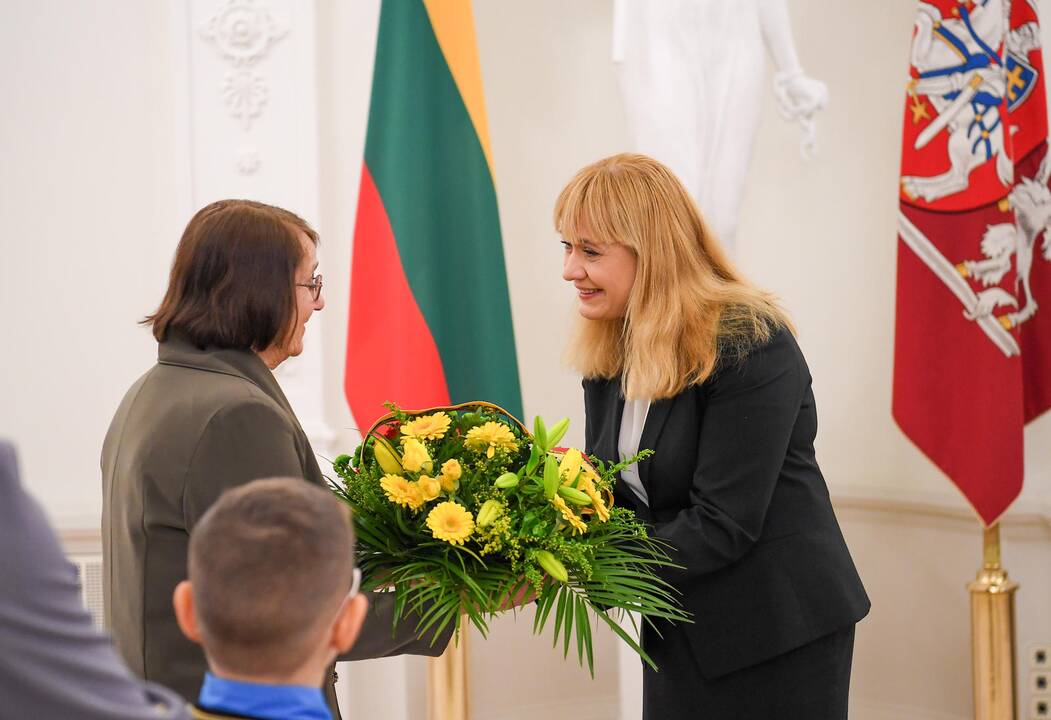 Prezidentūroje pagerbti Vasario 16-osios akto signatarai