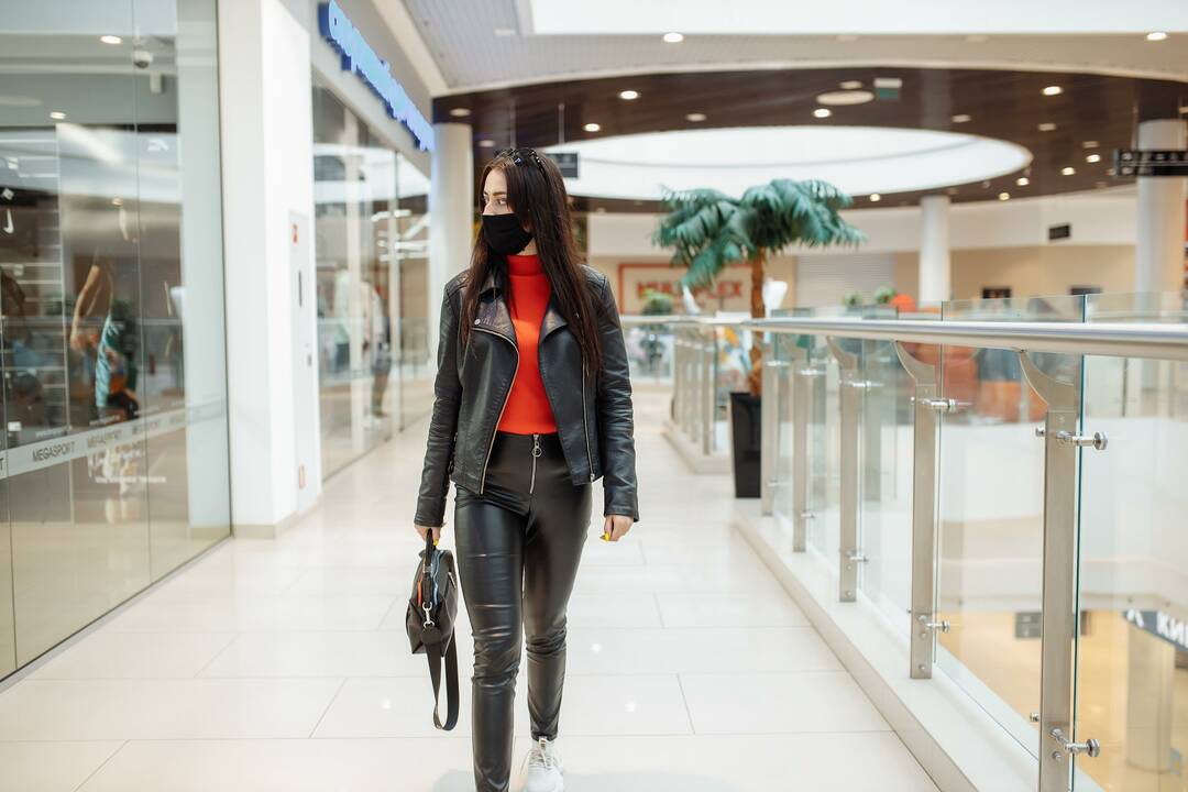 Vyriausybė: prekybos centrai galės veikti, tačiau ne savaitgaliais