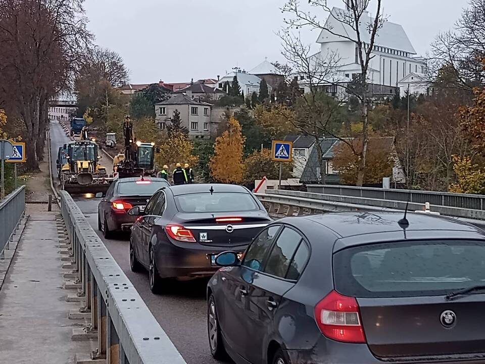 Patogumas: kelininkai per šią savaitę žada pakloti dalį asfalto Tilto gatvėje. 