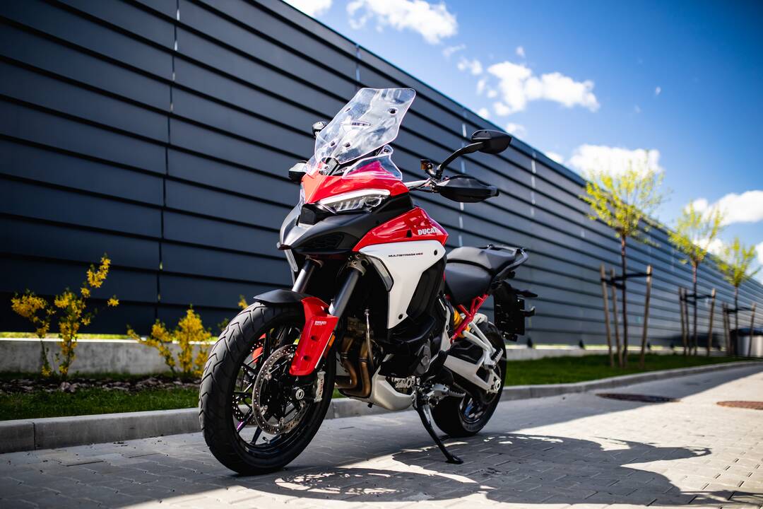 Trofėjai: „Ducati Multistrada V4S“ susižėrė keturis prizus – „Metų motociklo", „Metų touring“ motociklo, „Metų saugiausio“ ir „Metų inovacijos“.