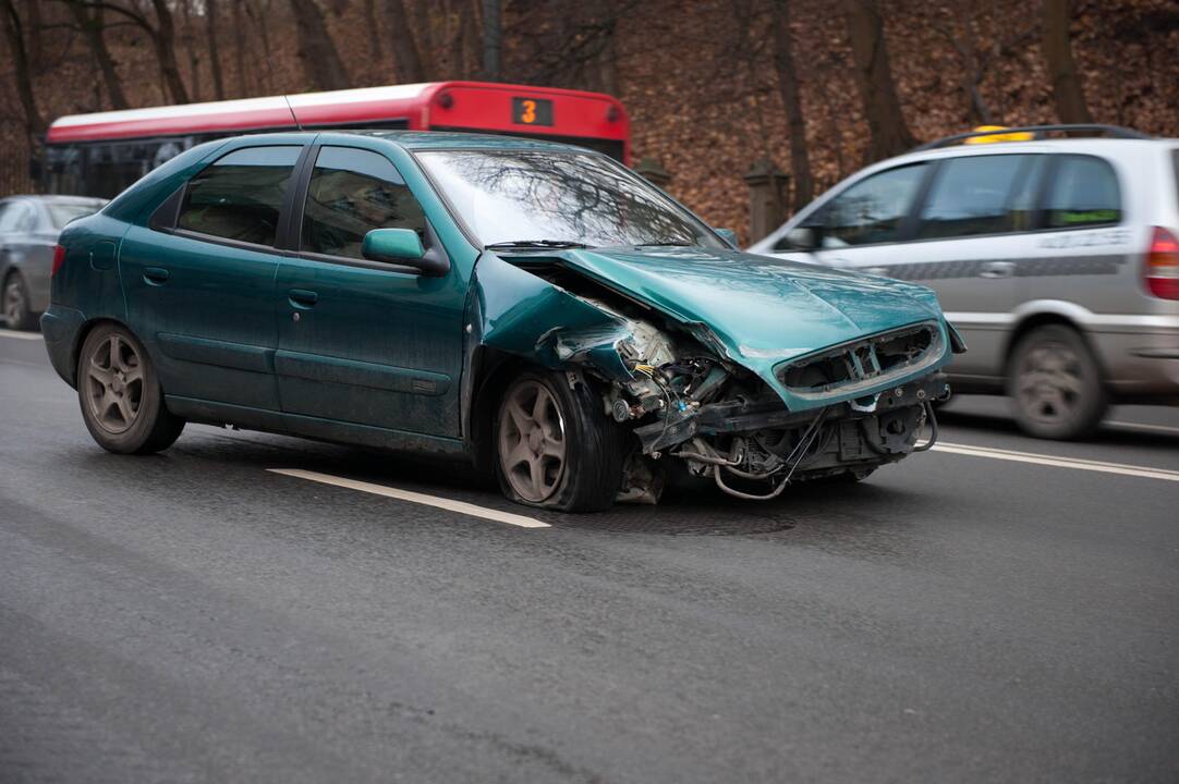 EK griežtins transporto priemonių draudimo taisykles