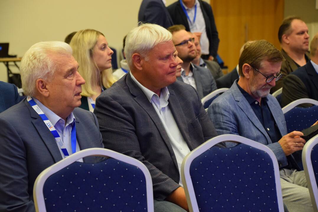 Konferencija: profesionalai iš visos Lietuvos susirinko aptarti viešojo transporto aktualijų.