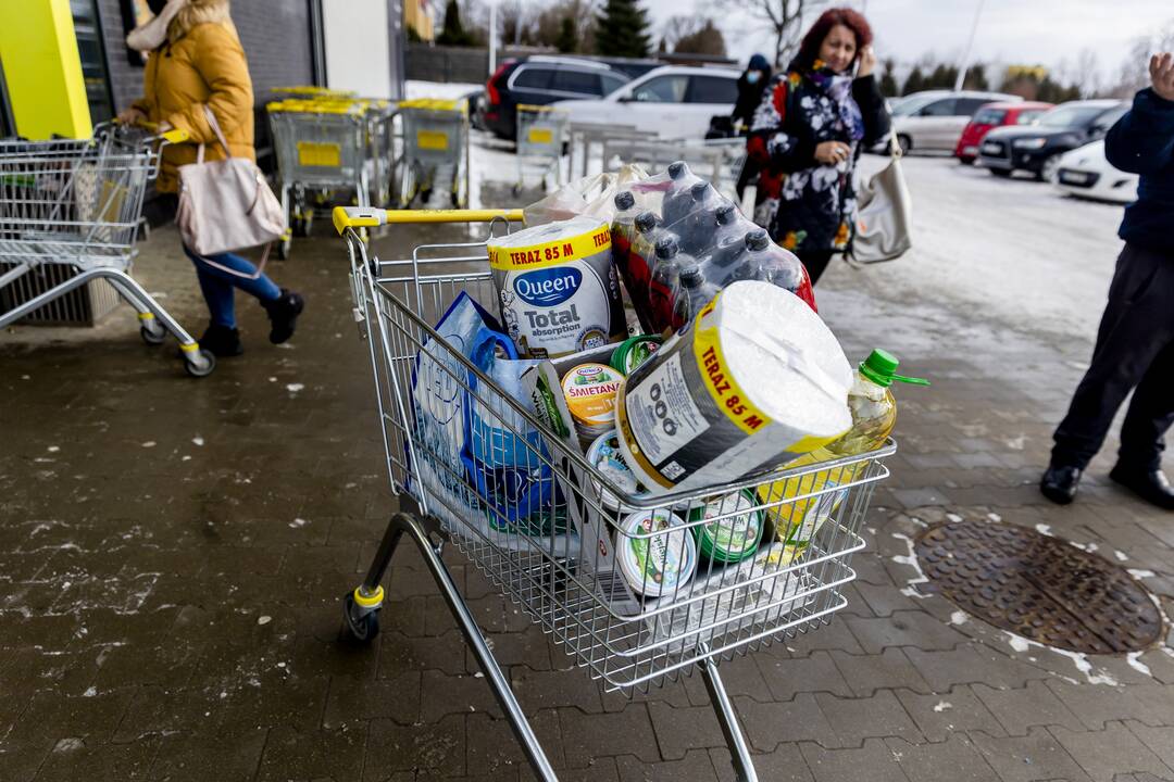 Lietuviai apsipirkinėja Lenkijoje