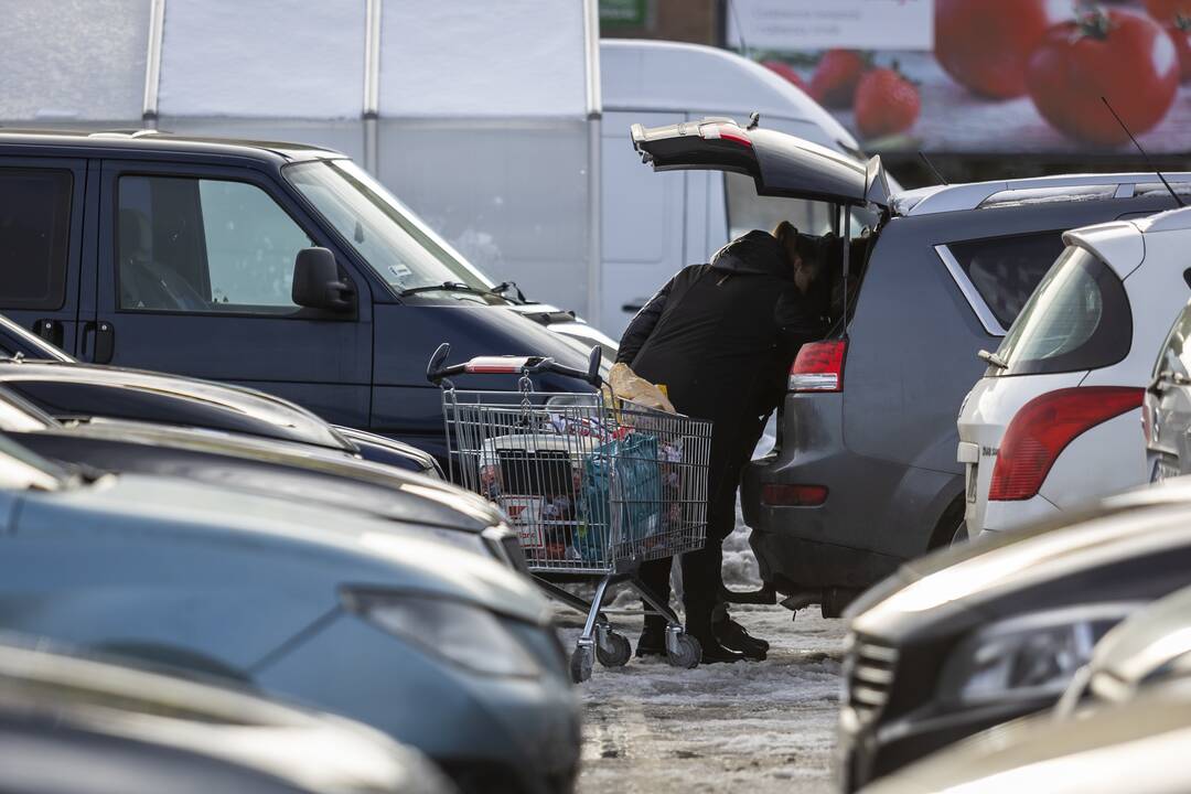 Lietuviai apsipirkinėja Lenkijoje