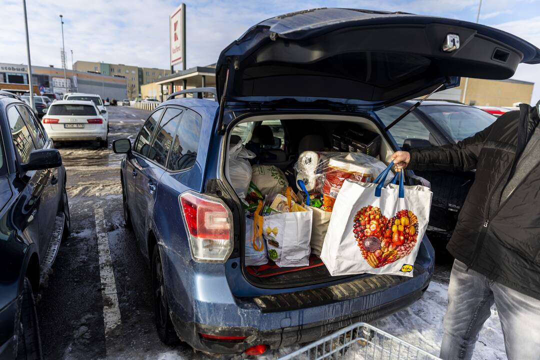 Lietuviai apsipirkinėja Lenkijoje