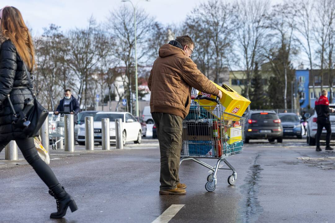 Lietuviai apsipirkinėja Lenkijoje