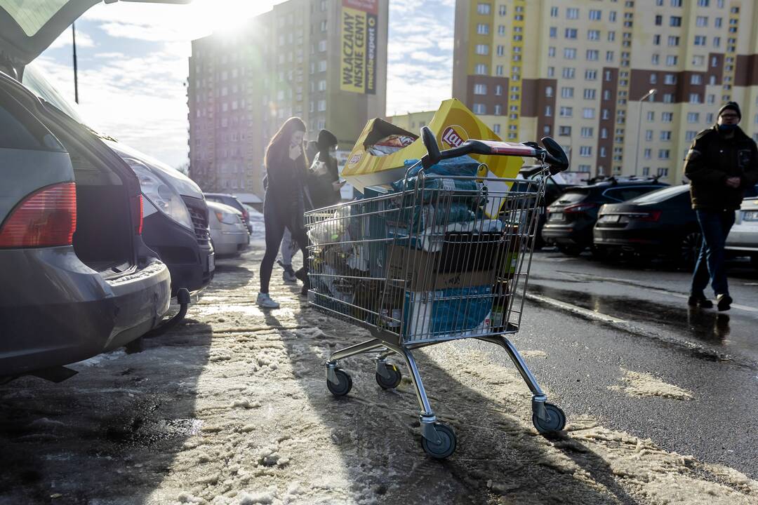 Lietuviai apsipirkinėja Lenkijoje