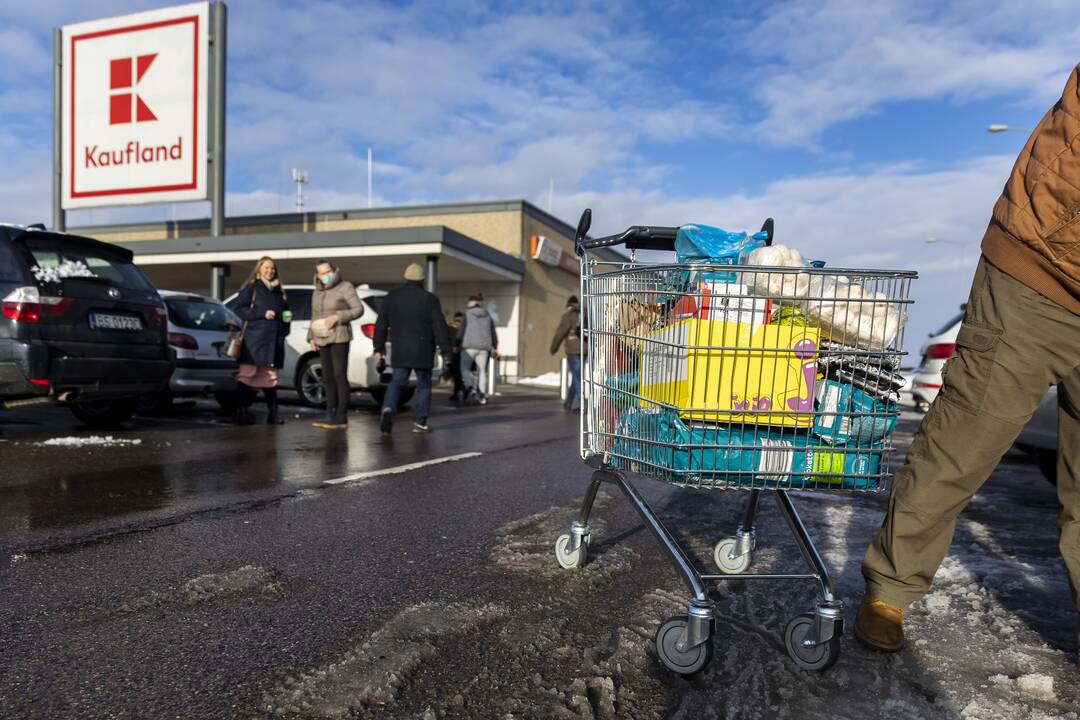 Lietuviai apsipirkinėja Lenkijoje