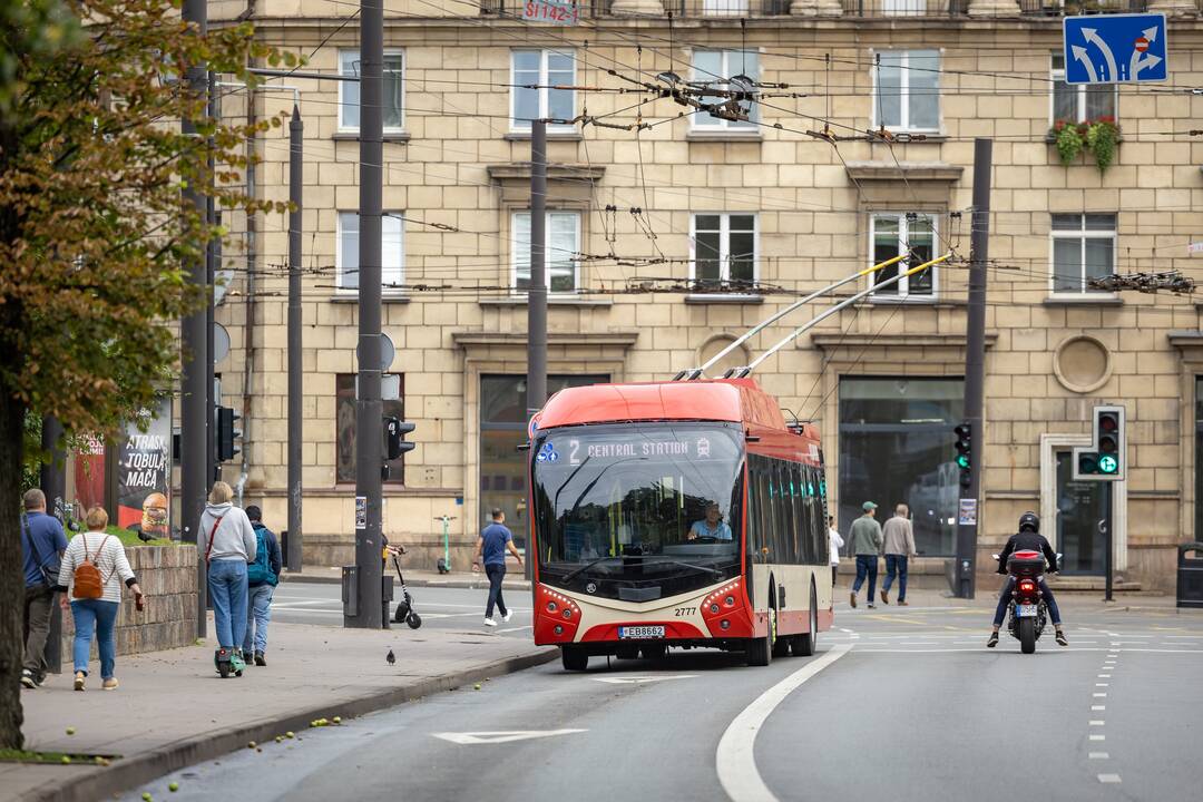 Svarbiausi klausimai ir atsakymai apie viešojo transporto bilietų kainas sostinėje