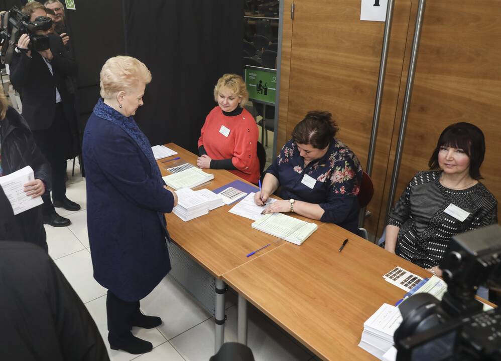 D. Grybauskaitė balsavo savivaldos rinkimuose