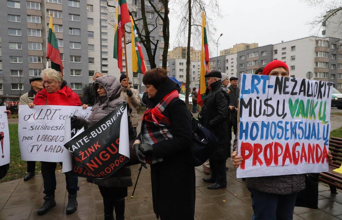 Prie LRT susirinko mitinguotojai