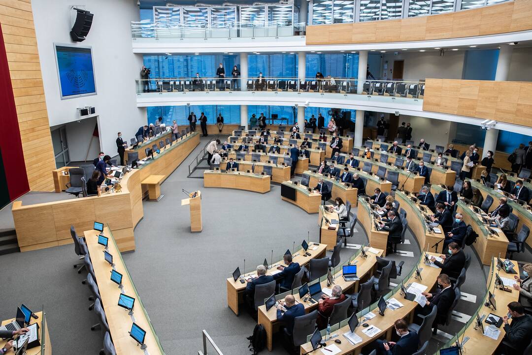 Seime darbymetis: papildomas posėdis ir sesijos pratęsimas
