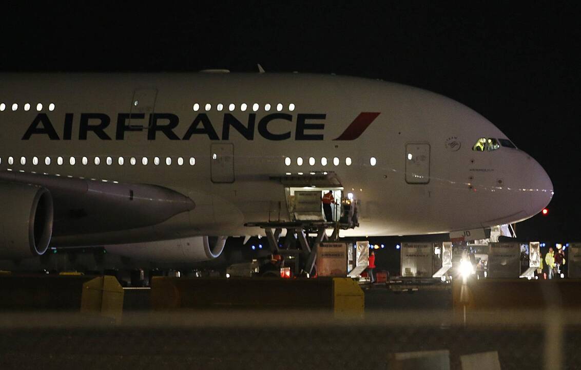 Paryžiuje dėl netikros bombos „Air France“ lėktuve sulaikyta pora