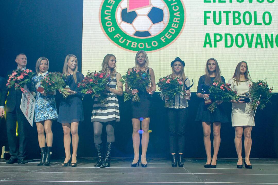 Išdalinti 2014 metų futbolo sezono apdovanojimai